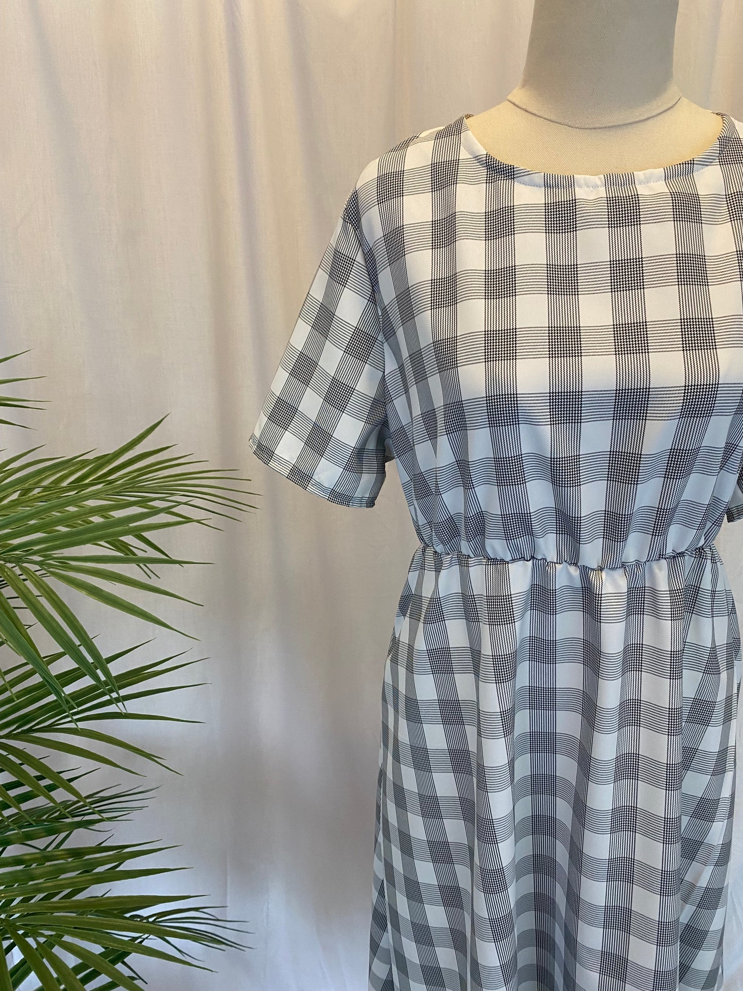 Ladies Party Dress Black & White Check - Size Large